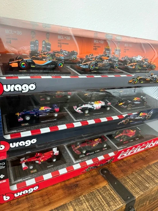 Formula 1 Racing Car Set - Picture 2 of 3